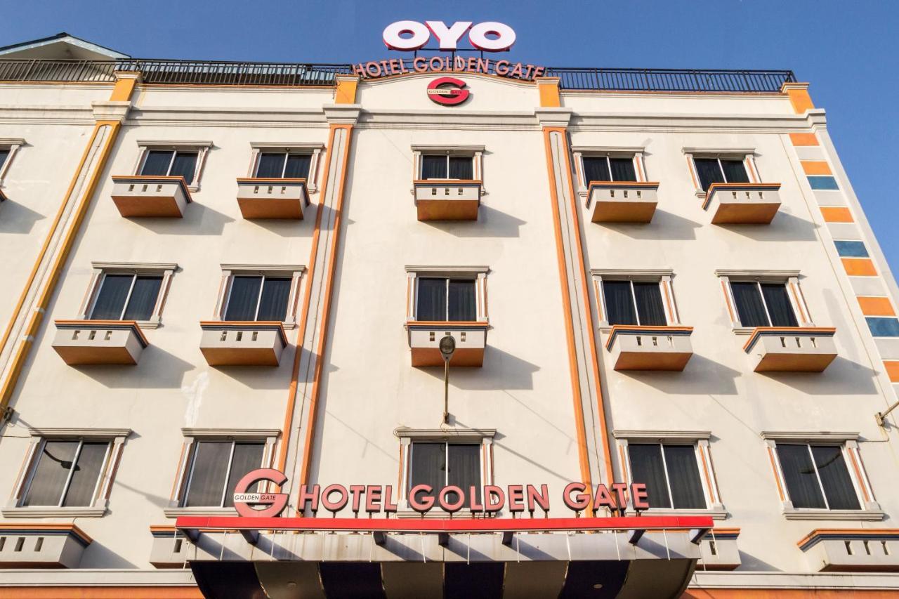 Collection O 625 Hotel Golden Gate Batam Exterior photo