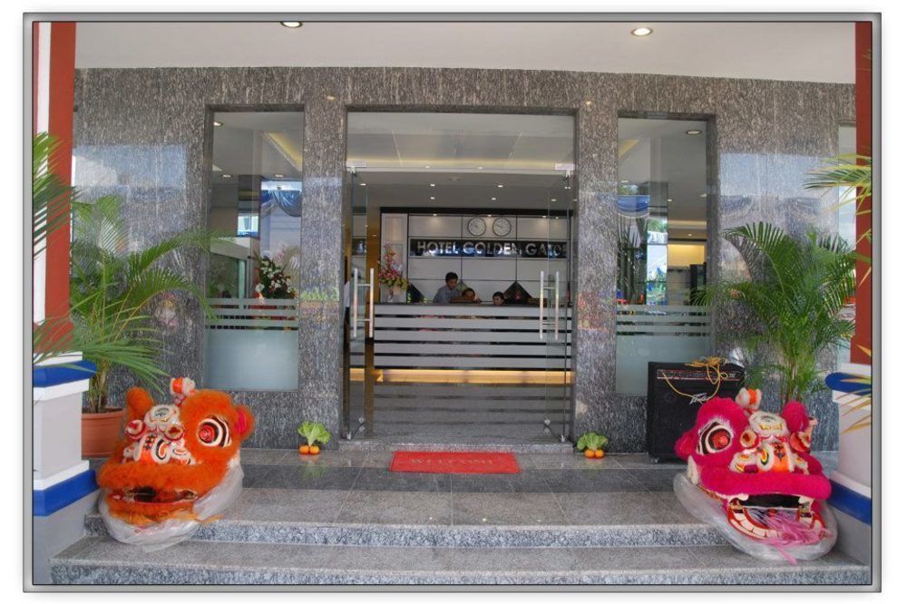 Collection O 625 Hotel Golden Gate Batam Exterior photo